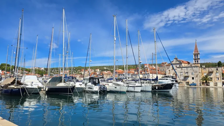 Marina in Milna